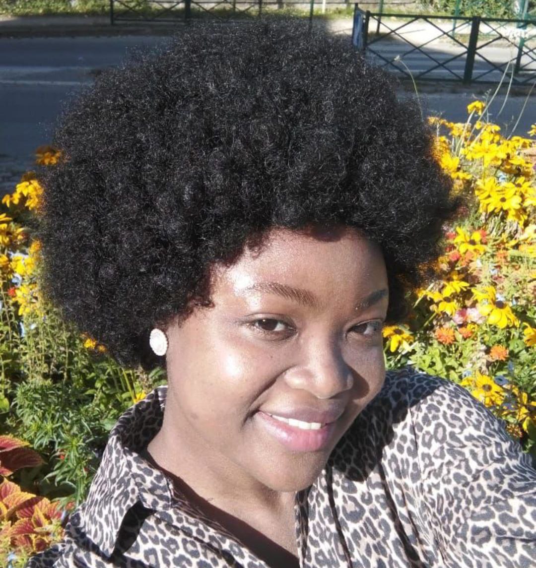 Perruque de Cheveux Humains Bouclés Afro Moelleux – 200% Densité